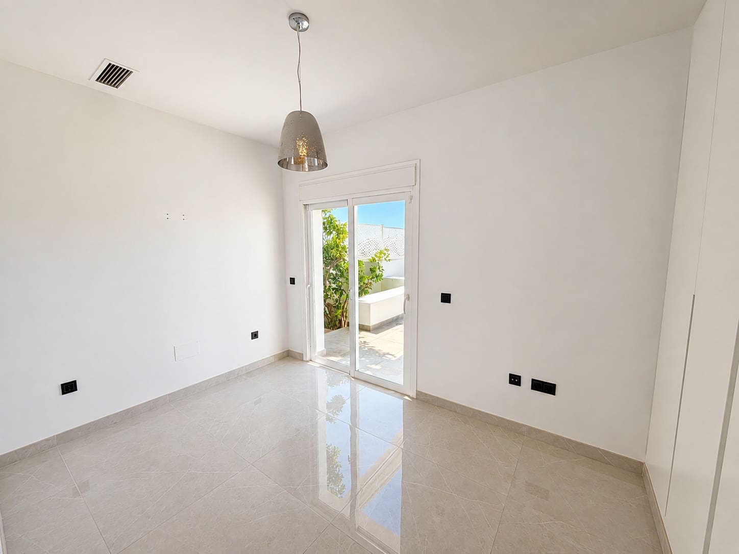 5 chambre Villa/Maison à vendre à Benahavis avec piscine garage - 1 600 000 € (Ref: 10031754)