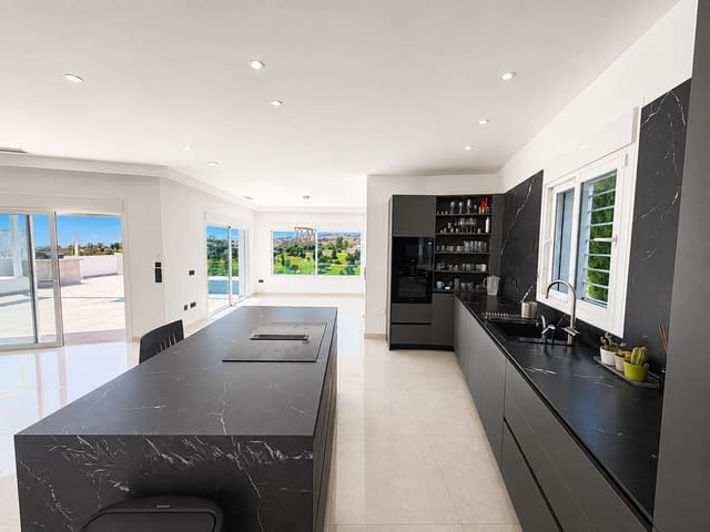5 chambre Villa/Maison à vendre à Benahavís avec piscine garage - 1 600 000 € (Ref: 10031754)