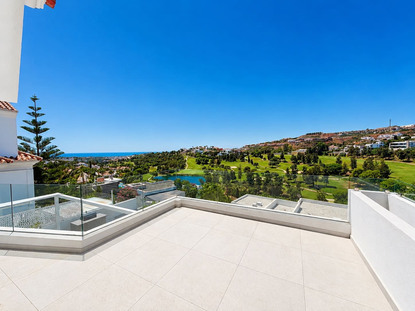 5 chambre Villa/Maison à vendre à Benahavis avec piscine garage - 1 600 000 € (Ref: 10031754)
