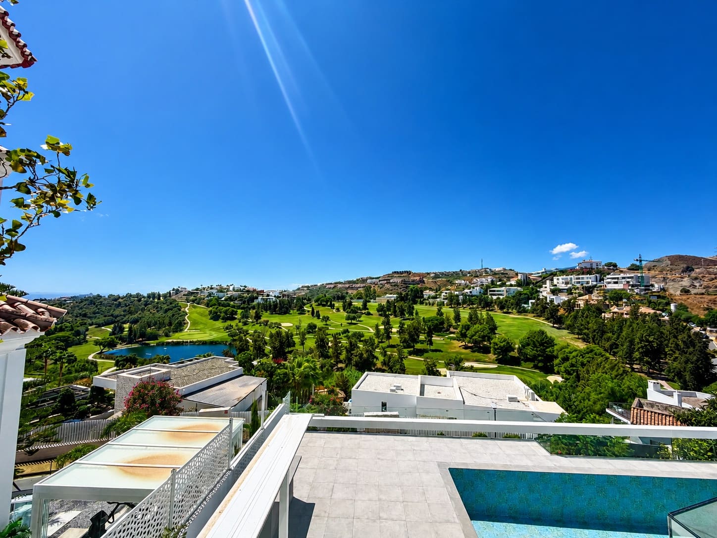 5 chambre Villa/Maison à vendre à Benahavis avec piscine garage - 1 600 000 € (Ref: 10031754)