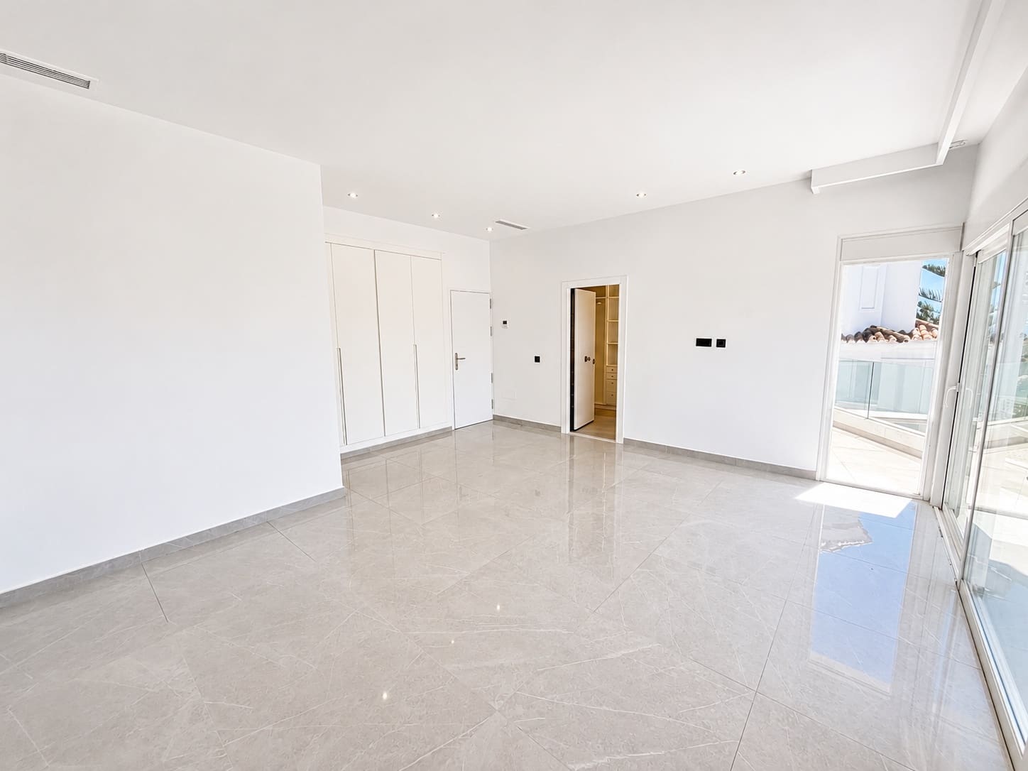 5 chambre Villa/Maison à vendre à Benahavis avec piscine garage - 1 600 000 € (Ref: 10031754)