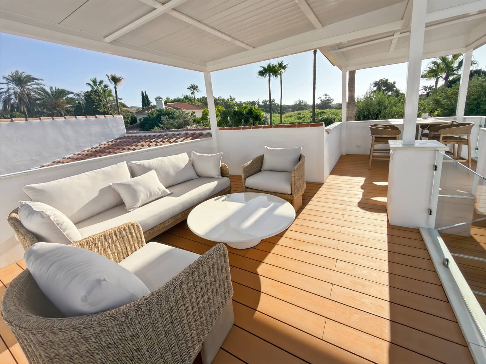 3 bedroom Villa for sale in Marbella with pool garage - € 2,890,000 (Ref: 10031755)
