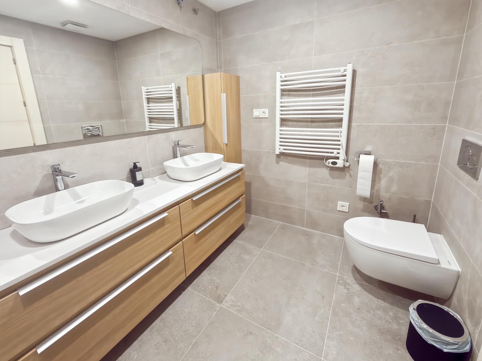 3 bedroom Villa for sale in Marbella with pool garage - € 2,890,000 (Ref: 10031755)