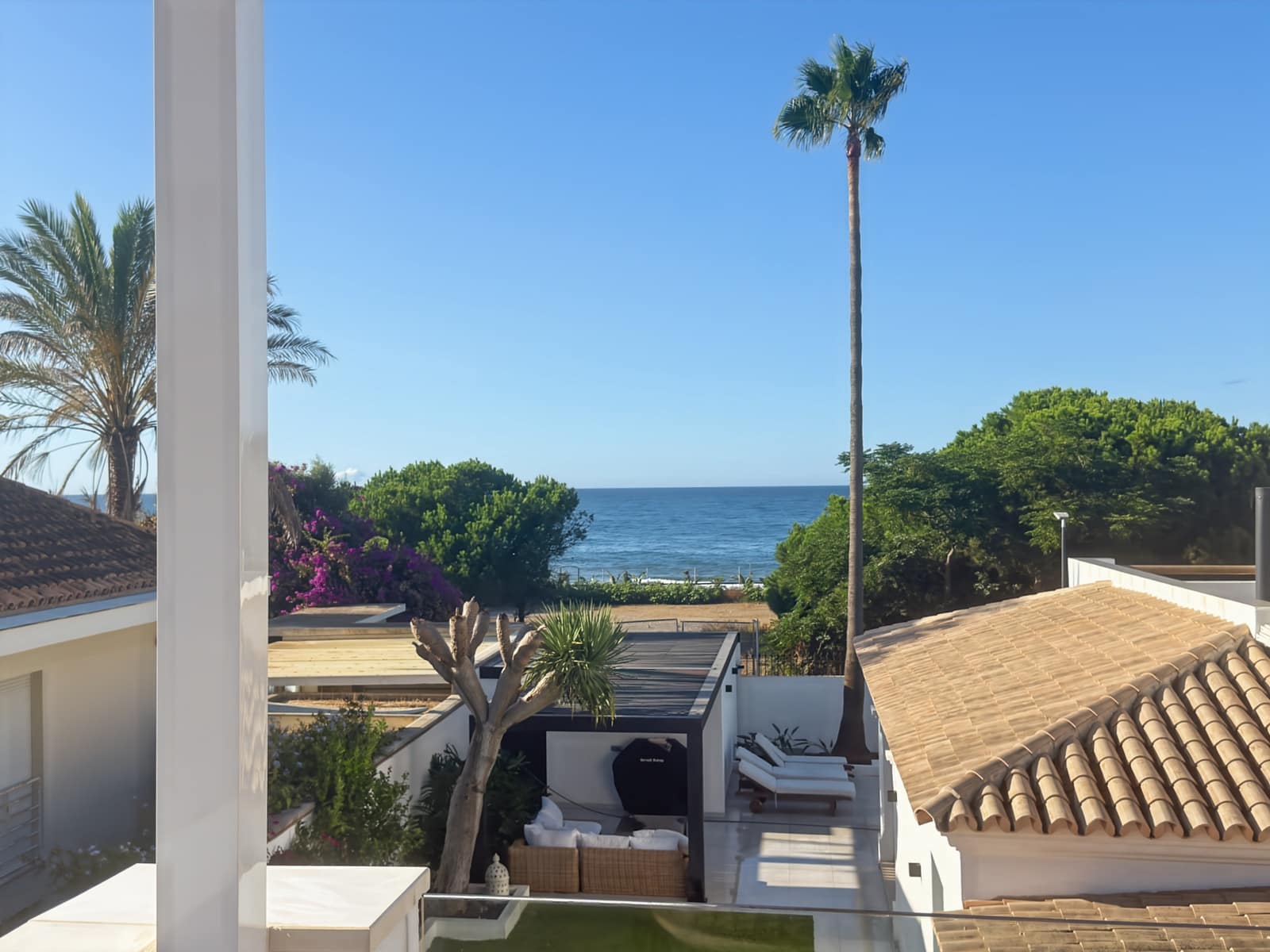 3 bedroom Villa for sale in Marbella with pool garage - € 2,890,000 (Ref: 10031755)