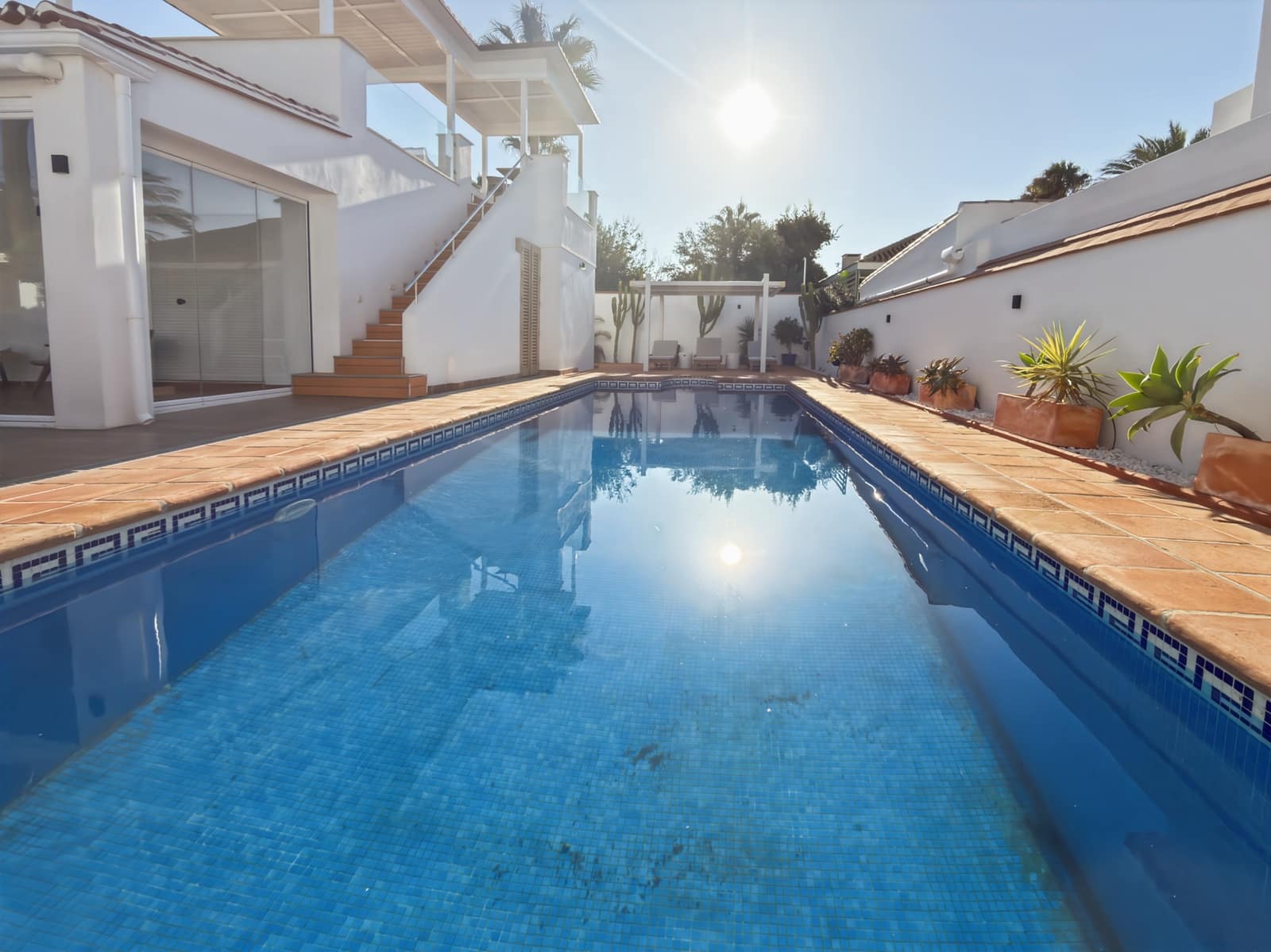 3 bedroom Villa for sale in Marbella with pool garage - € 2,890,000 (Ref: 10031755)