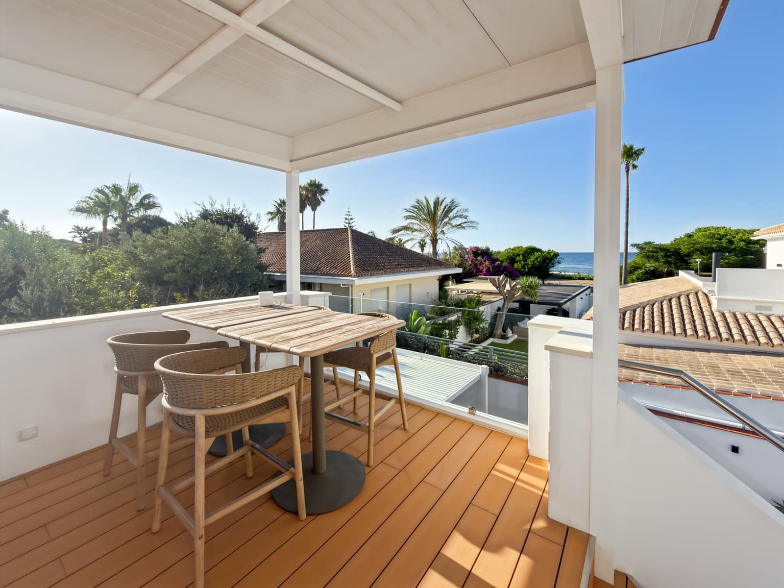 3 bedroom Villa for sale in Marbella with pool garage - € 2,890,000 (Ref: 10031755)