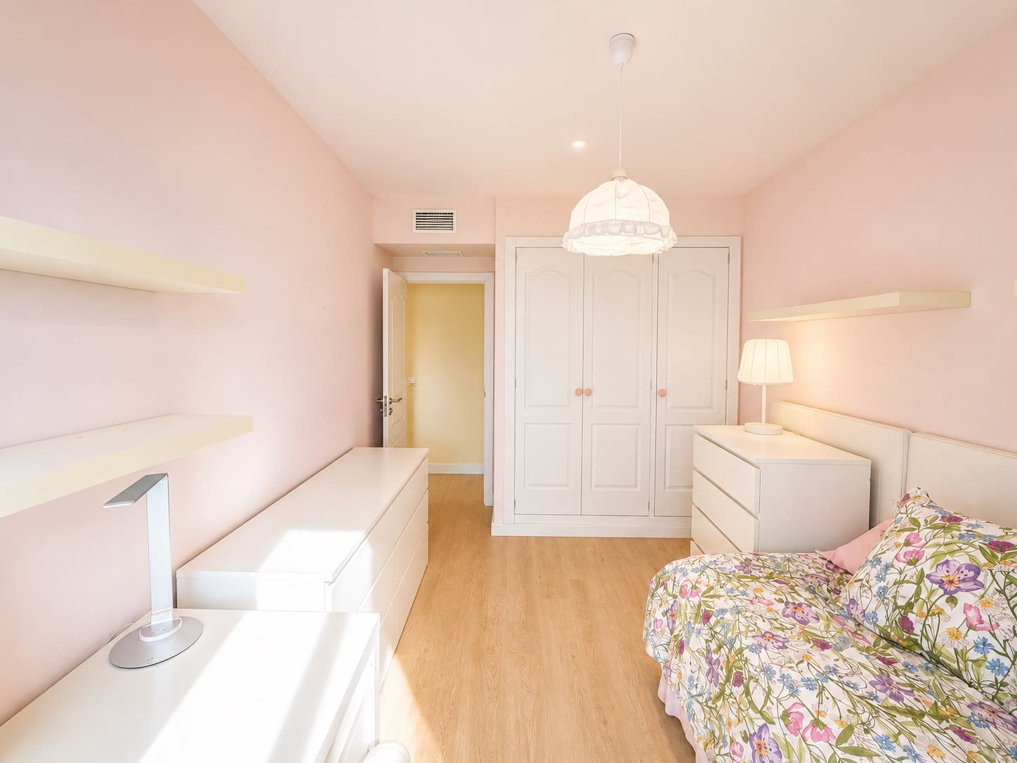 3 Zimmer Apartment zu verkaufen in Marbella mit Pool Garage - 790.000 € (Ref: 10033690)