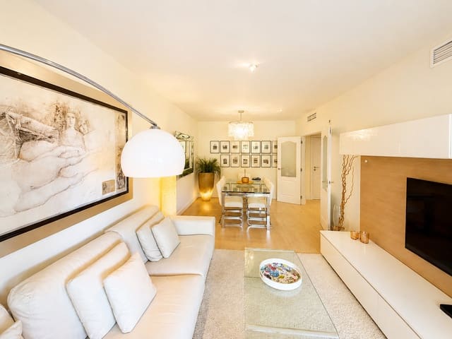 3 Zimmer Apartment zu verkaufen in Marbella mit Pool Garage - 790.000 € (Ref: 10033690)