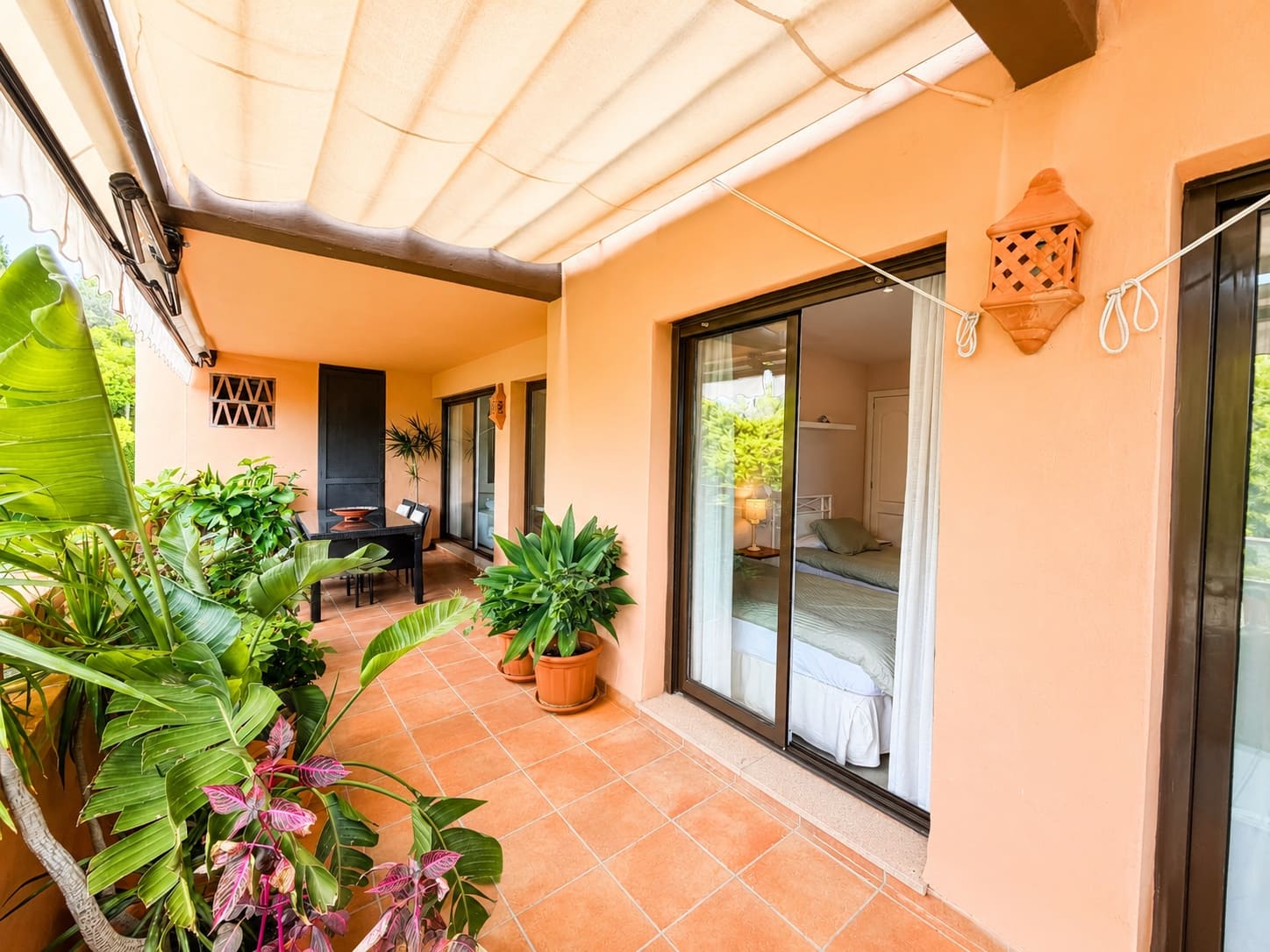 3 Zimmer Apartment zu verkaufen in Marbella mit Pool Garage - 790.000 € (Ref: 10033690)
