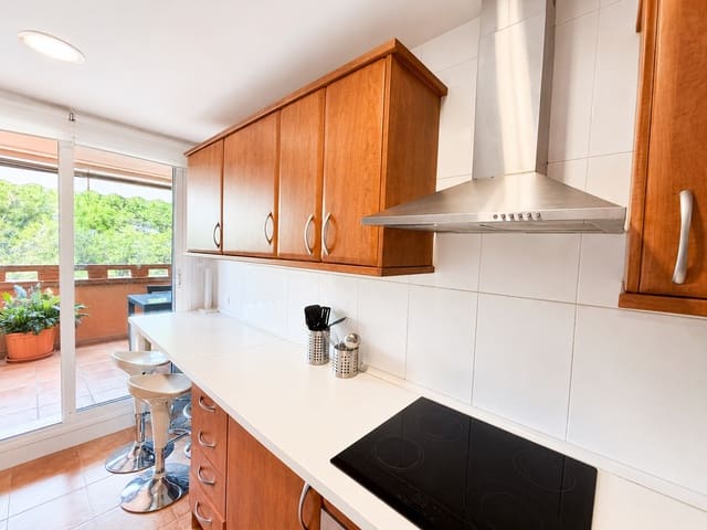 3 Zimmer Apartment zu verkaufen in Marbella mit Pool Garage - 790.000 € (Ref: 10033690)