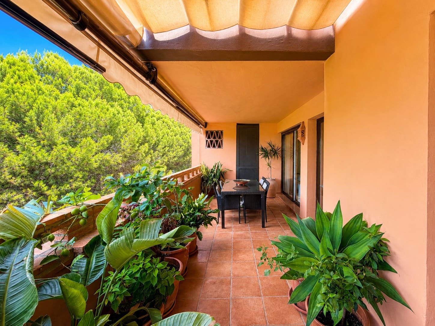 3 Zimmer Apartment zu verkaufen in Marbella mit Pool Garage - 790.000 € (Ref: 10033690)