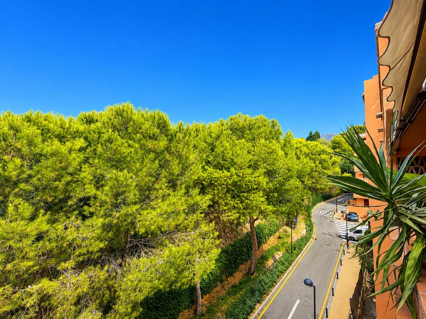 3 Zimmer Apartment zu verkaufen in Marbella mit Pool Garage - 790.000 € (Ref: 10033690)