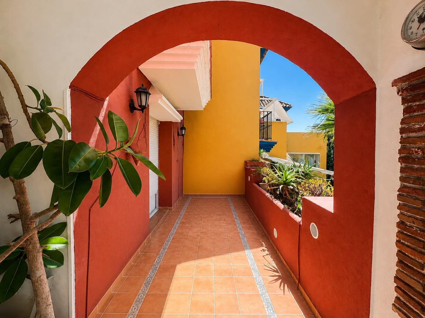 3 quarto Penthouse para venda em Marbella com piscina garagem - 923 000 € (Ref: 10037188)