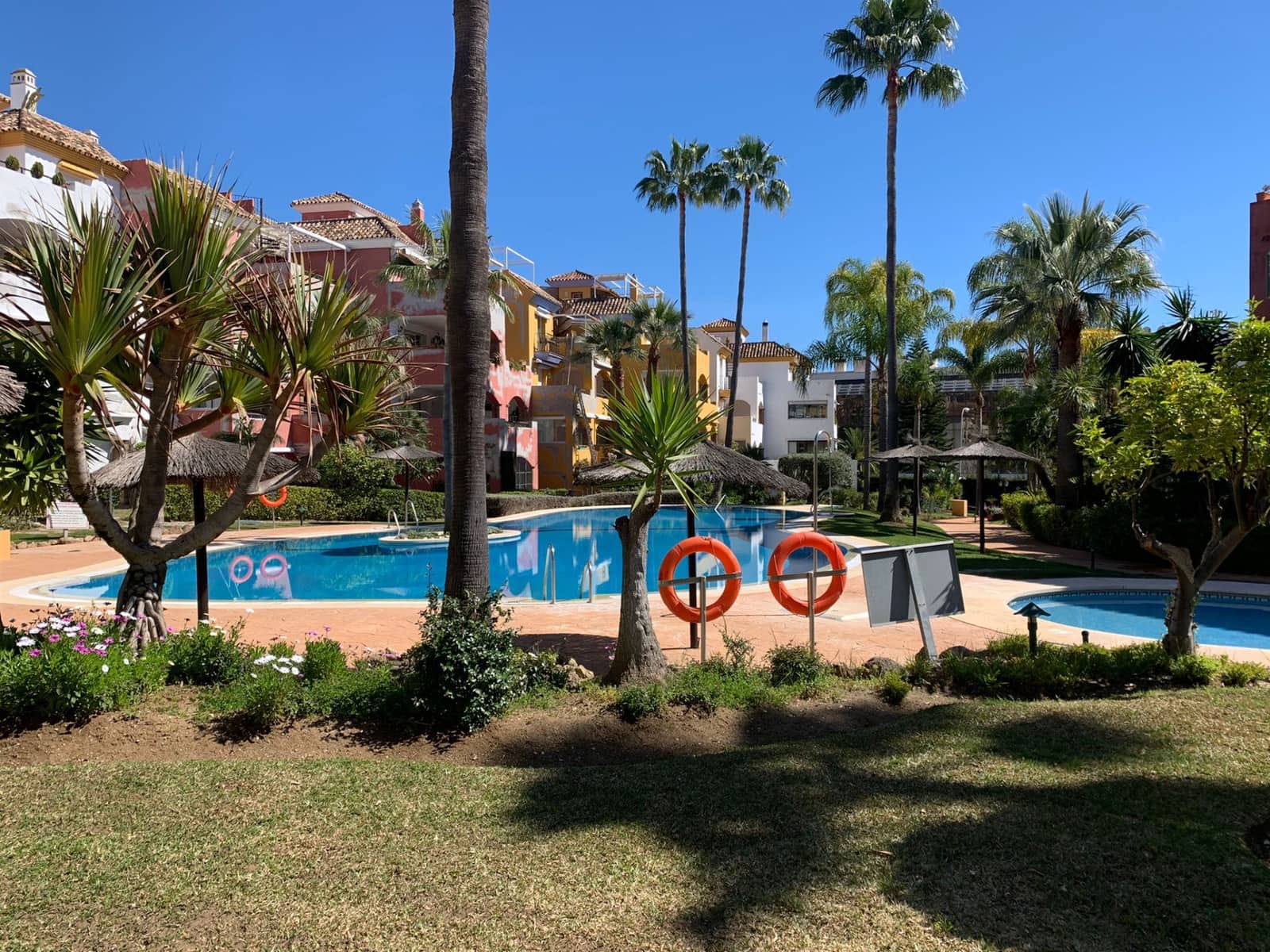 3 quarto Penthouse para venda em Marbella com piscina garagem - 923 000 € (Ref: 10037188)