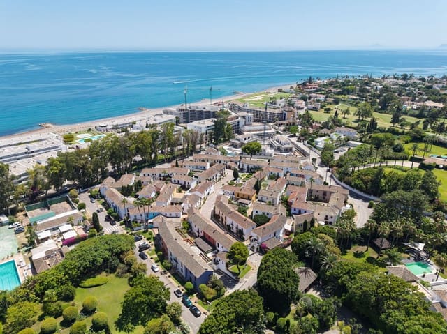 3 makuuhuone Omakotitalo myytävänä paikassa Guadalmina Baja, Marbella mukana uima-altaan 
autotalli - 525 000 € (Ref: 10054969)