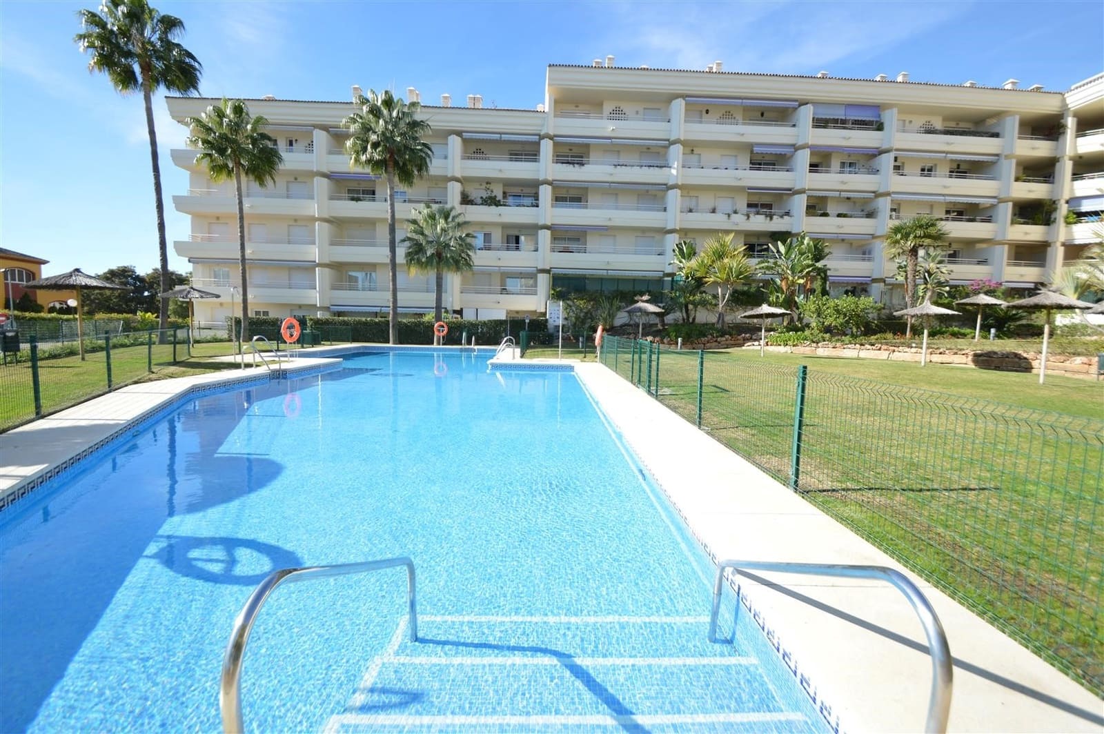 Loft te koop in Marbella met zwembad garage - € 395.000 (Ref: 10061730)