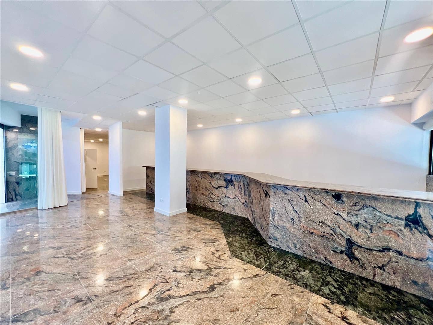 Comercial para venda em Marbella - 515 000 € (Ref: 10085953)