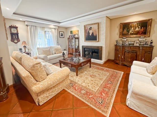 5 sovrum Villa till salu i Mijas med pool garage - 1 100 000 € (Ref: 10085954)