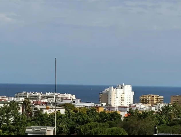 3 makuuhuone Omakotitalo myytävänä paikassa Marbella - 480 000 € (Ref: 10089473)