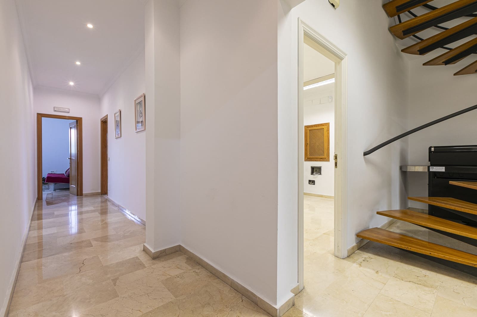 Local Comercial de 8 habitaciones en Marbella en venta con garaje - 1.200.000 € (Ref: 10100140)