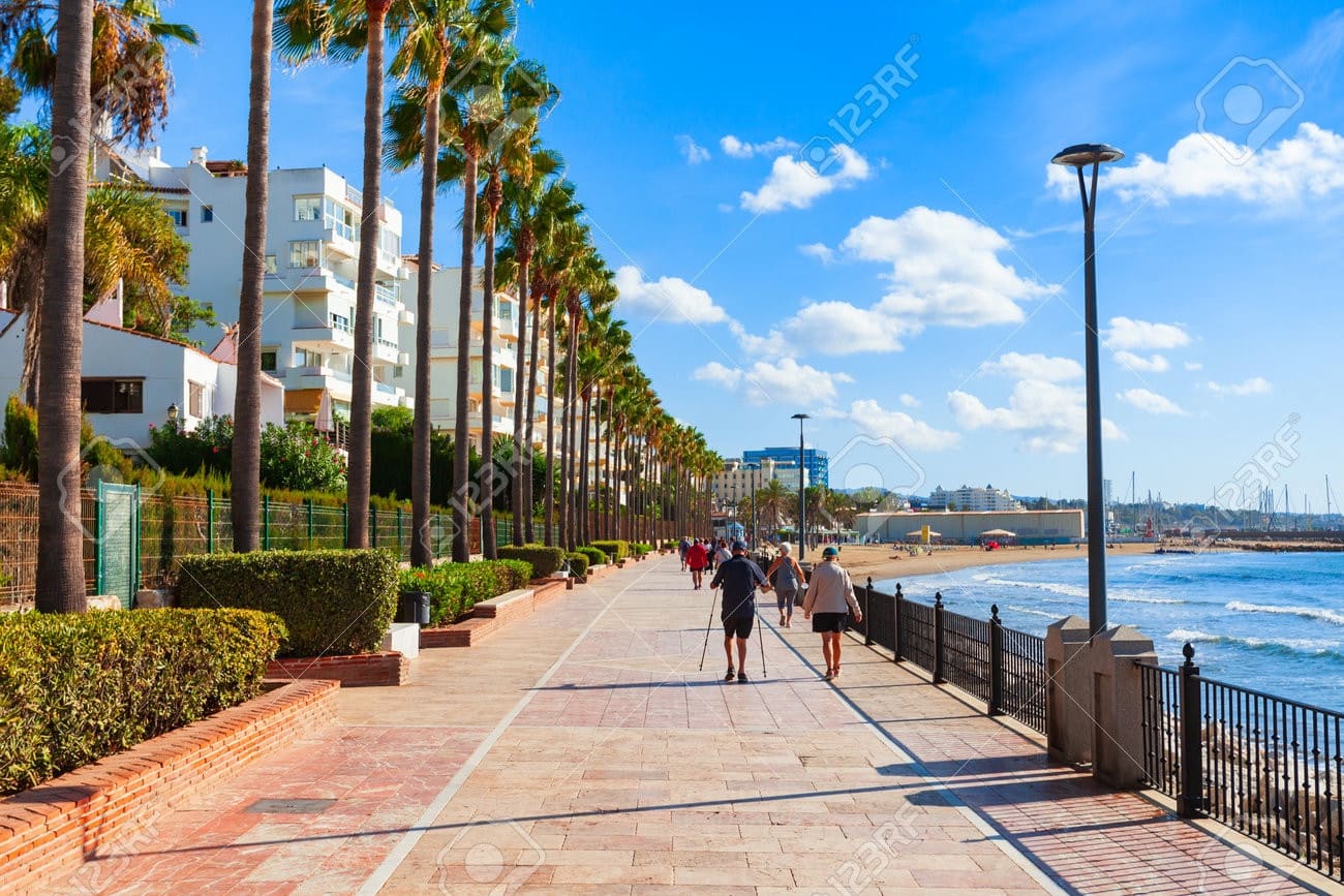 1 soverom Leilighet til salgs i Marbella med svømmebasseng garasje - € 465 000 (Ref: 10102258)