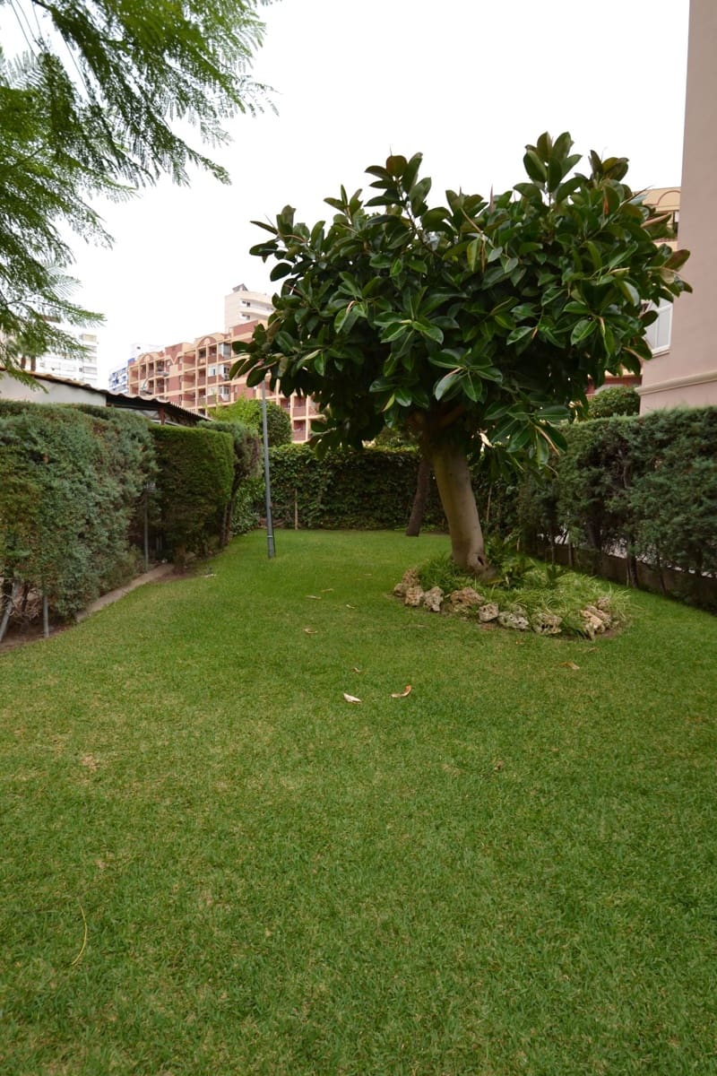 4 bedroom Flat for sale in Torremolinos with pool garage - € 420,000 (Ref: 10124335)