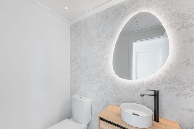 4 chambre Maison de Ville à vendre à Calahonda, Mijas avec piscine garage - 659 000 € (Ref: 10129090)