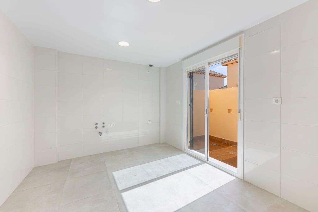 4 chambre Maison de Ville à vendre à Calahonda avec piscine garage - 659 000 € (Ref: 10129090)
