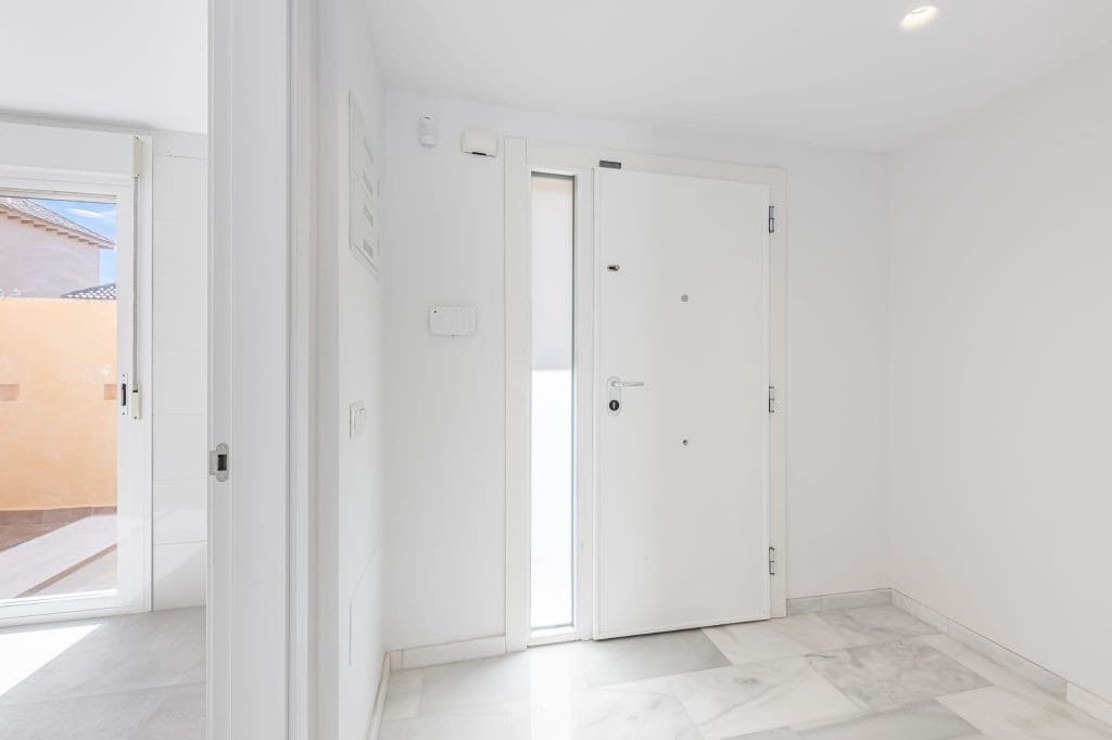 4 chambre Maison de Ville à vendre à Calahonda avec piscine garage - 659 000 € (Ref: 10129090)