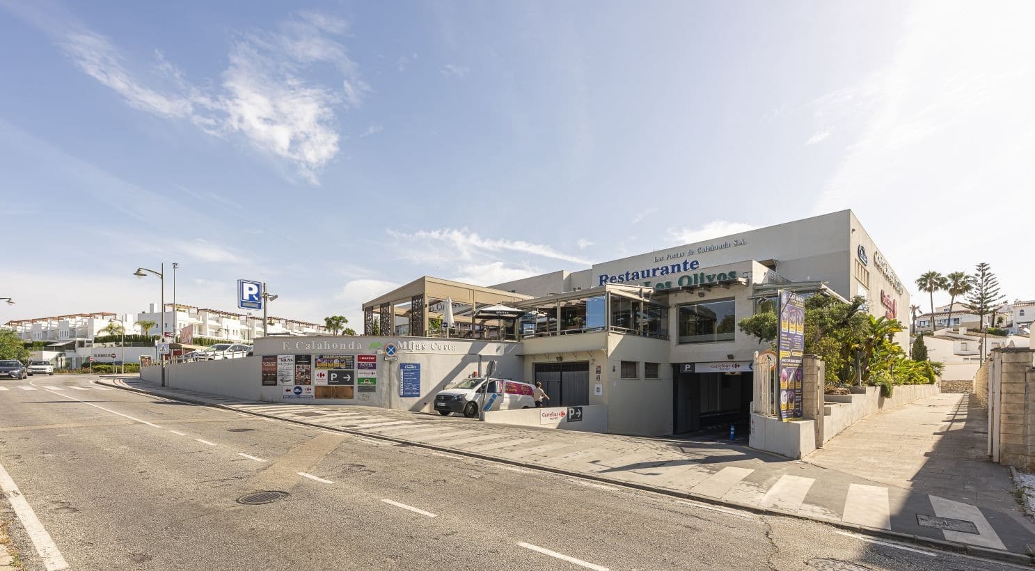 4 bedroom Townhouse for sale in Calahonda with pool garage - € 659,000 (Ref: 10129091)