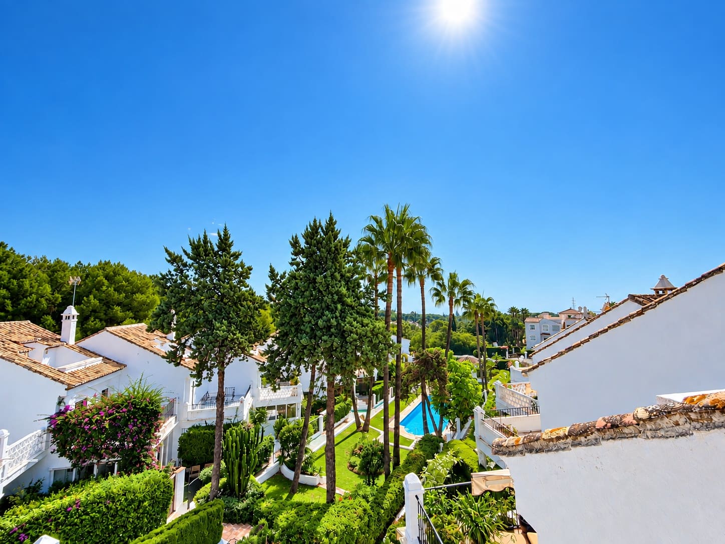 3 makuuhuone Omakotitalo myytävänä paikassa Marbella mukana uima-altaan - 720 000 € (Ref: 10131449)