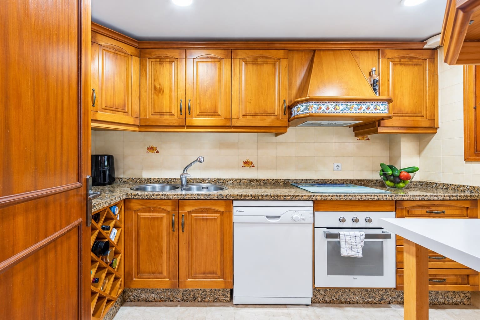 3 Zimmer Haus zu verkaufen in Benahavis mit Pool Garage - 450.000 € (Ref: 10135960)