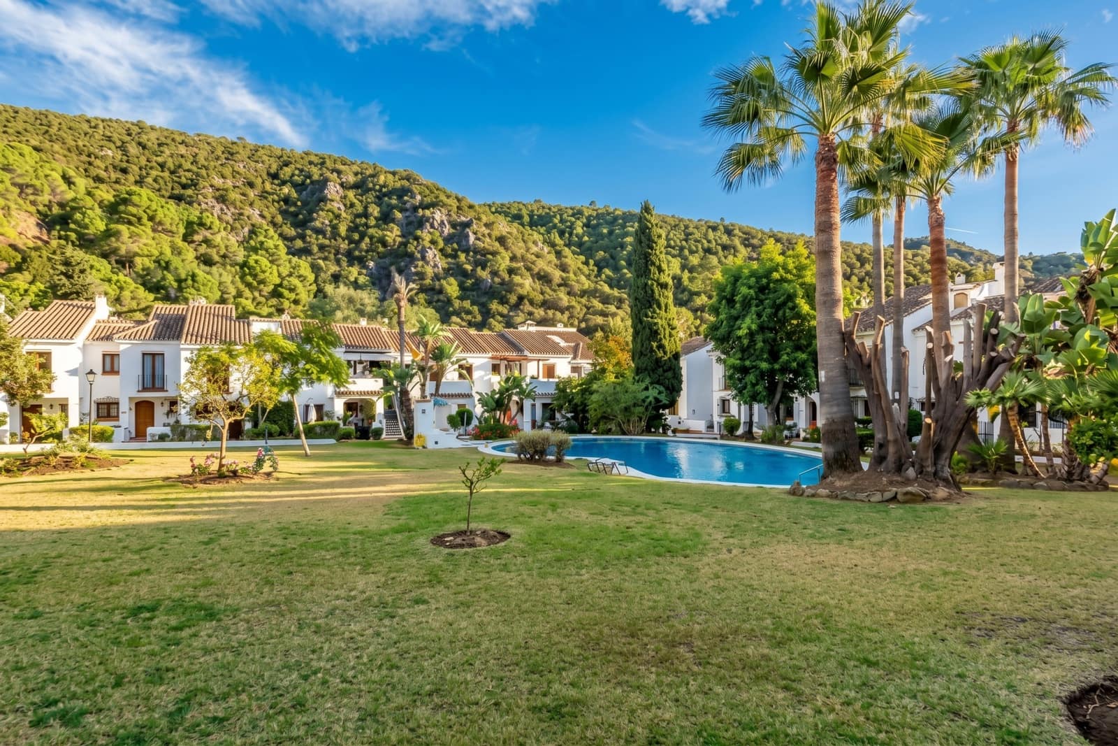 3 Zimmer Haus zu verkaufen in Benahavis mit Pool Garage - 450.000 € (Ref: 10135960)