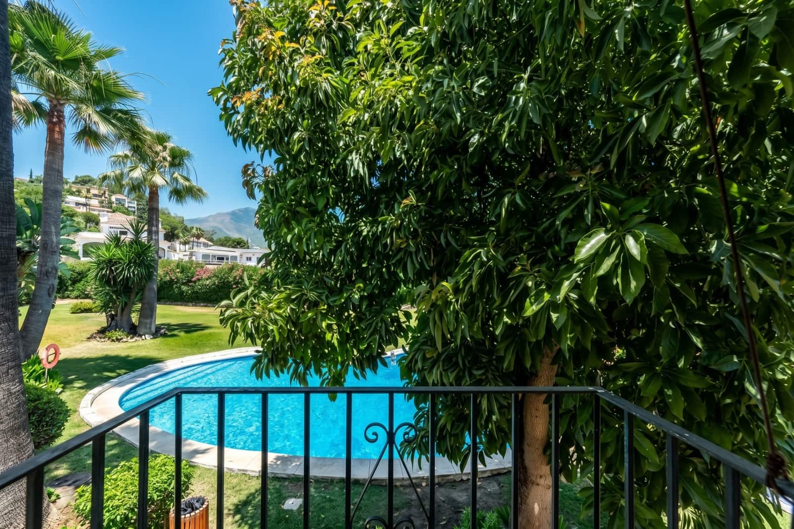 3 Zimmer Haus zu verkaufen in Benahavis mit Pool Garage - 450.000 € (Ref: 10135960)