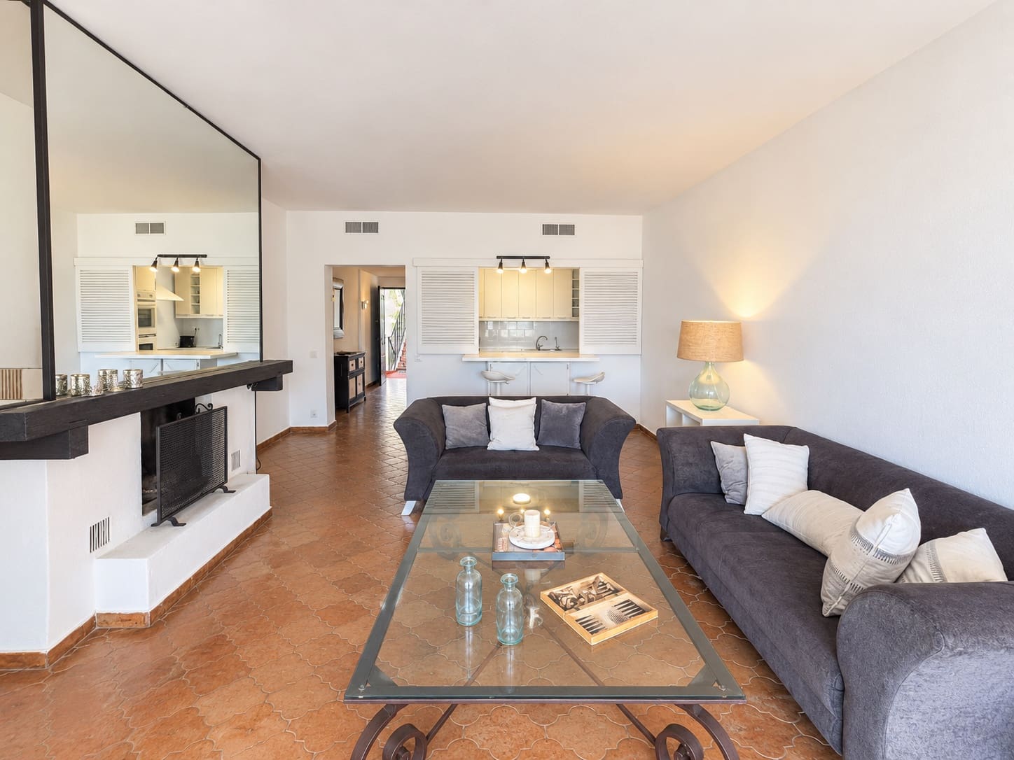 1 quarto Apartamento para venda em Puerto Banus com piscina garagem - 650 000 € (Ref: 10154967)