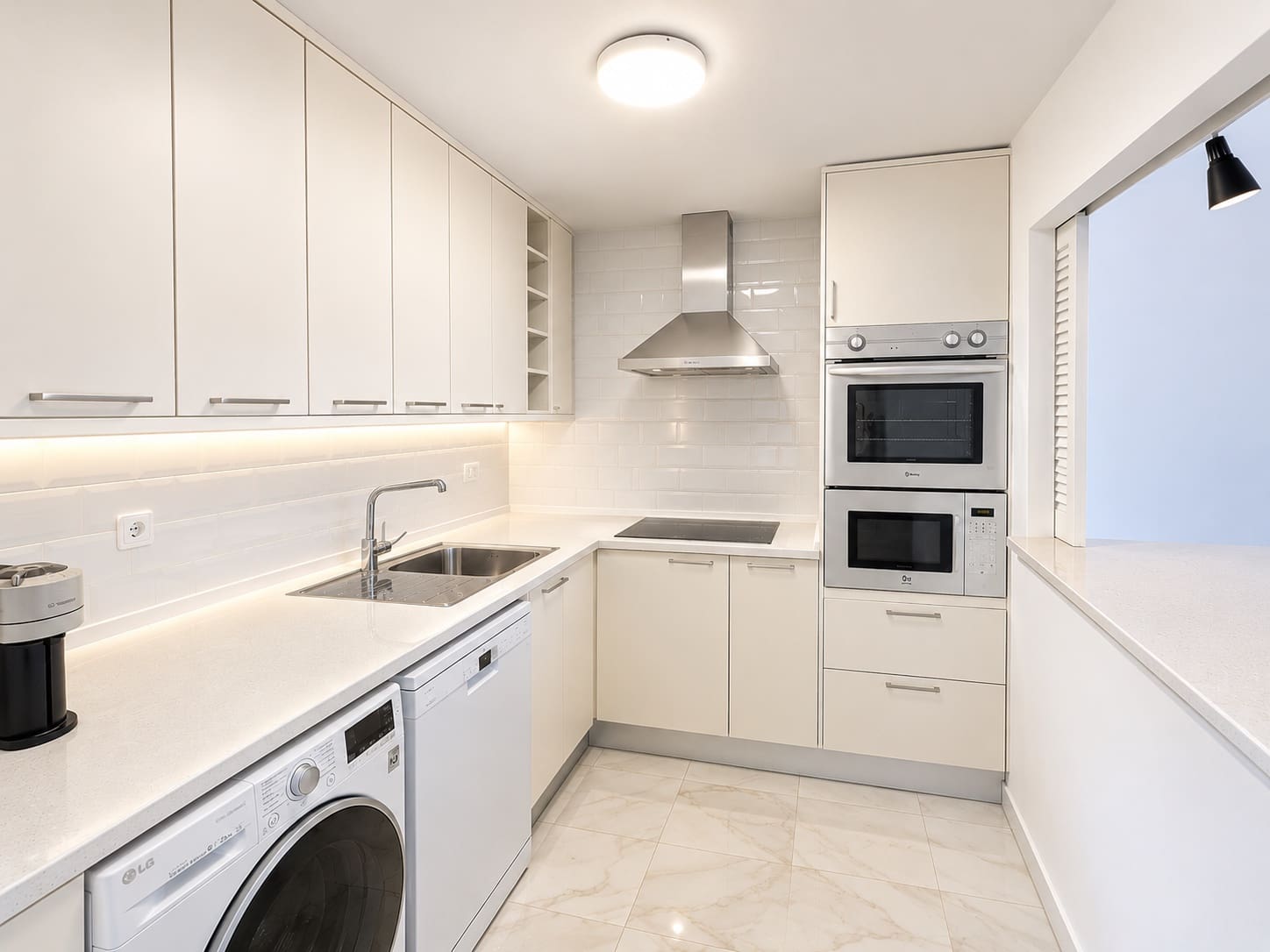 1 quarto Apartamento para venda em Puerto Banus com piscina garagem - 650 000 € (Ref: 10154967)