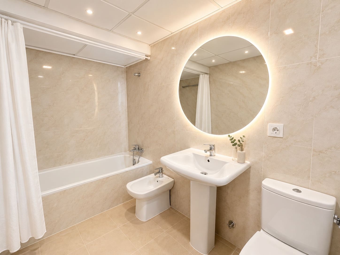 1 quarto Apartamento para venda em Puerto Banus com piscina garagem - 650 000 € (Ref: 10154967)