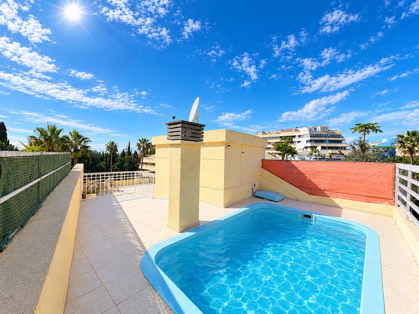 4 soveværelse Penthouse til salg i Marbella med swimmingpool garage - € 1.300.000 (Ref: 10168672)
