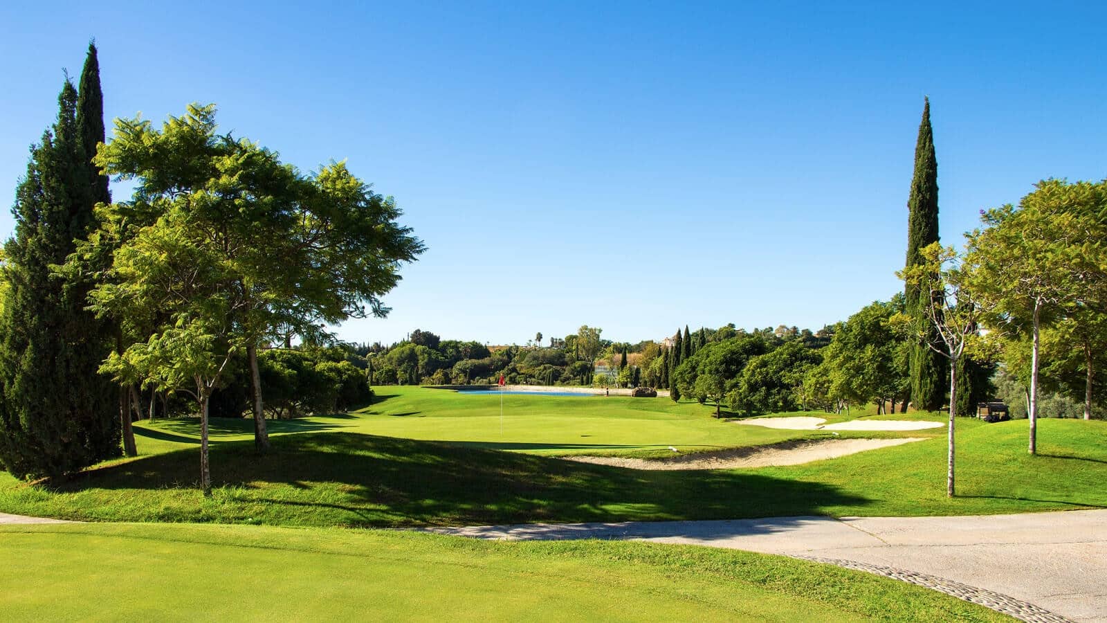 3 bedroom Apartment for sale in Marbella with pool garage - € 699,900 (Ref: 5052172)