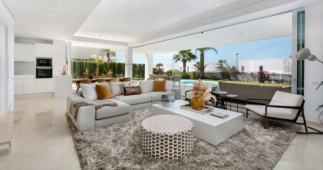 4 bedroom Villa for sale in Marbella with pool garage - € 2,600,000 (Ref: 5052333)