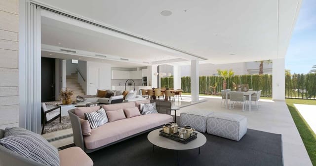 4 bedroom Villa for sale in Marbella with pool garage - € 2,600,000 (Ref: 5052333)