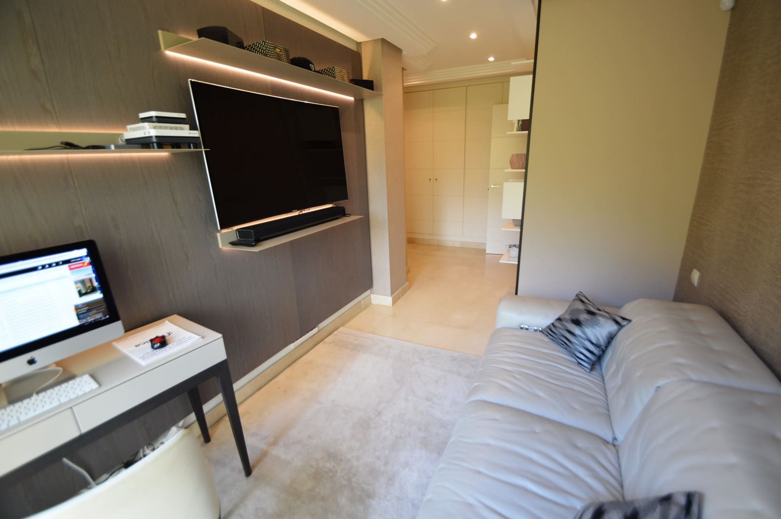 3 bedroom Apartment for sale in Marbella with pool garage - € 720,000 (Ref: 5052504)