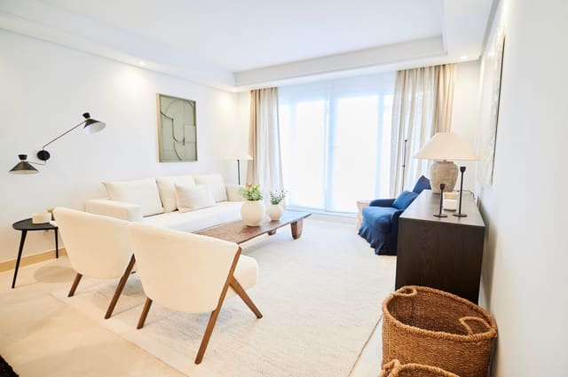 2 chambre Appartement à vendre à Nueva Andalucia, Marbella avec piscine garage - 497 500 € (Ref: 5052515)