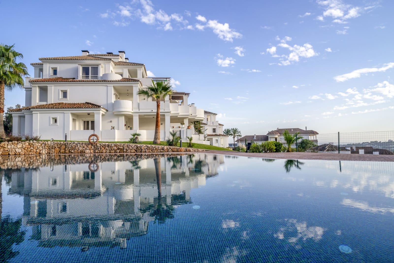 2 sovrum Lägenhet till salu i Nueva Andalucia med pool garage - 510 000 € (Ref: 5052515)