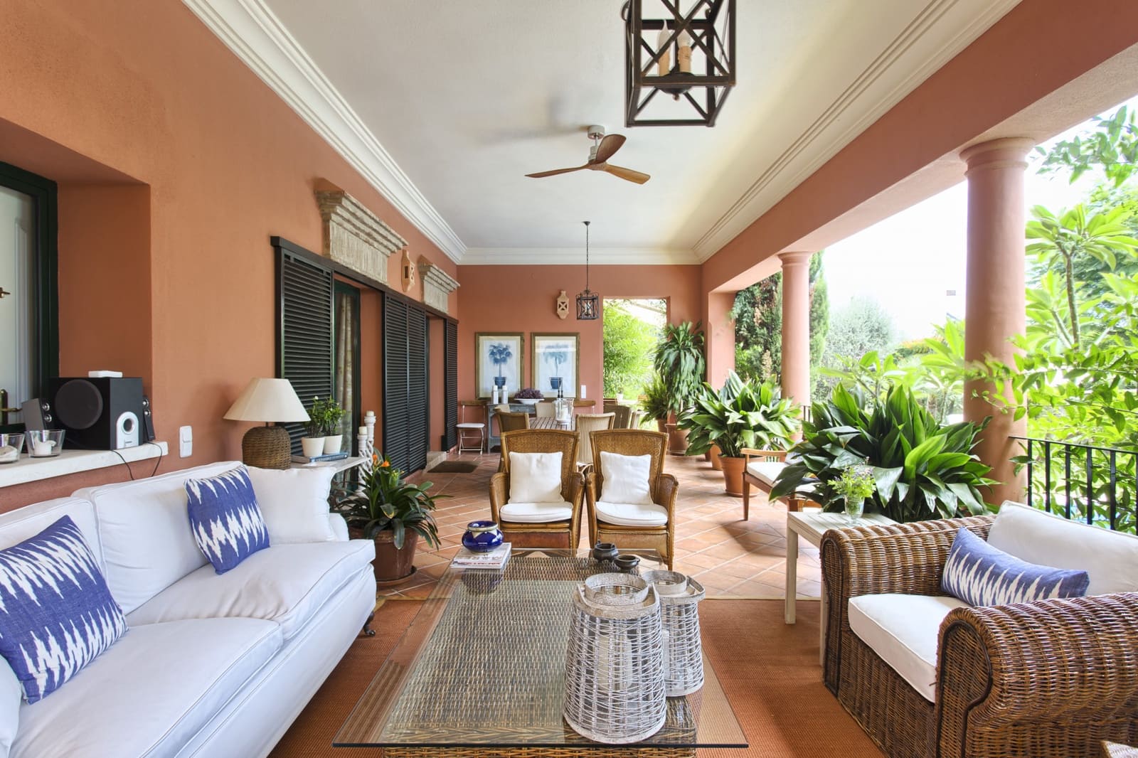 5 bedroom Villa for sale in Marbella with pool garage - € 4,500,000 (Ref: 5052650)