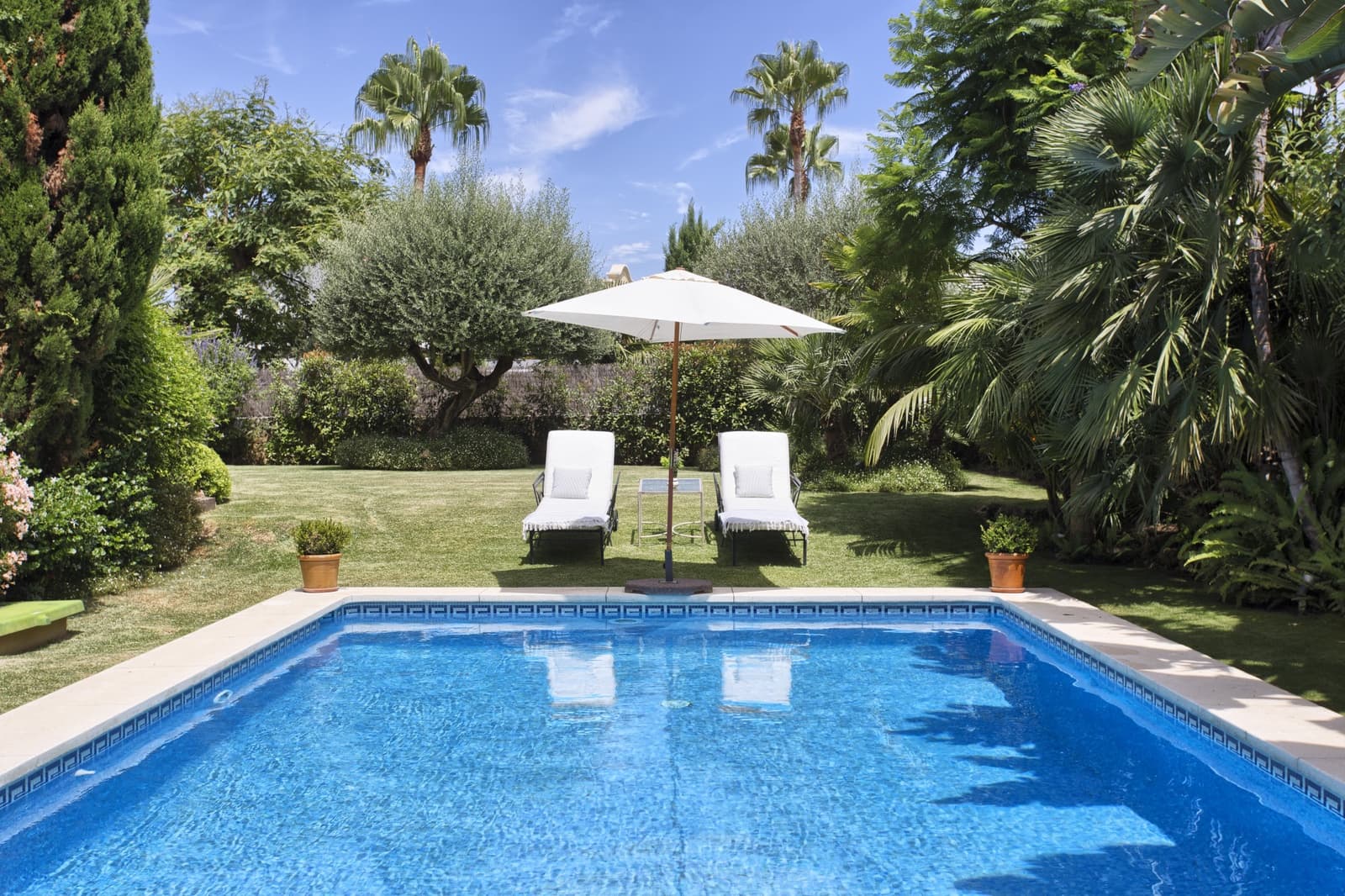 5 bedroom Villa for sale in Marbella with pool garage - € 4,500,000 (Ref: 5052650)