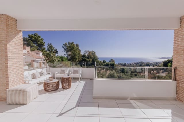 4 chambre Maison de Ville à vendre à Torremuelle, Benalmádena avec piscine garage - 745 000 € (Ref: 5052726)