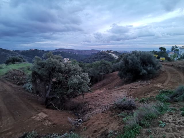 Terrain à Bâtir à vendre à Benahavís - 950 000 € (Ref: 5052849)