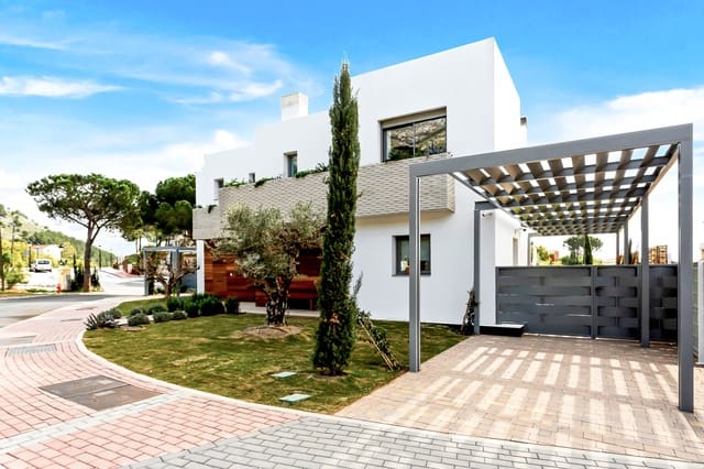 3 makuuhuone Omakotitalo myytävänä paikassa Mijas mukana uima-altaan 
autotalli - 655 000 € (Ref: 5271195)