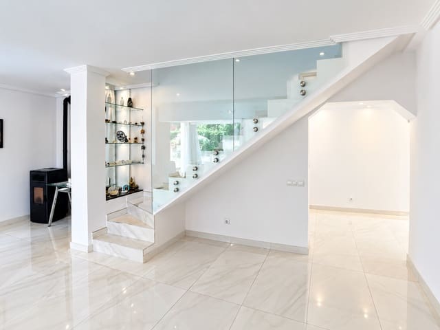 4 camera da letto Villa in vendita in Marbella con piscina garage - 1.300.000 € (Rif: 5285815)